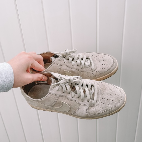 Nike Air Force 1 low in Sandtrap - Picture 2 of 3